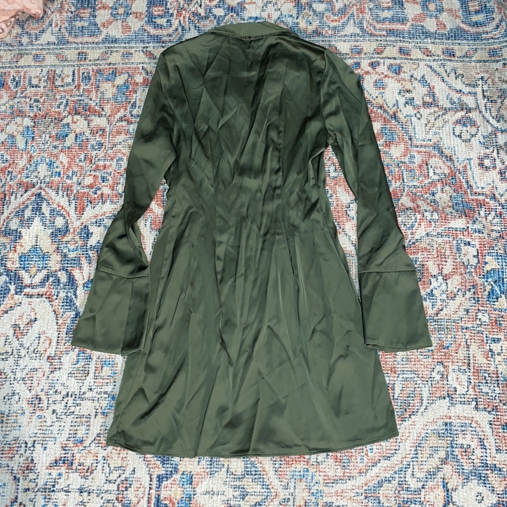 Abercrombie & Fitch Green Satin Long Sleeve Shirt Dress SZ XXS EUC - Picture 4 of 6